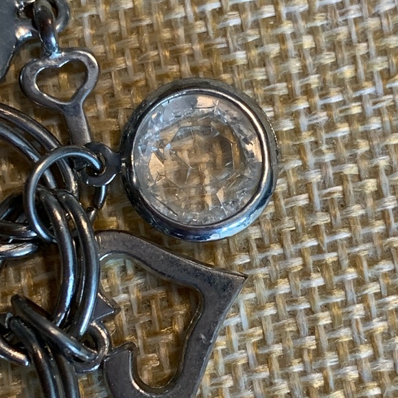 Heart charm bracelet, silver tone with pearl and crystal accents - Picture 4 of 11